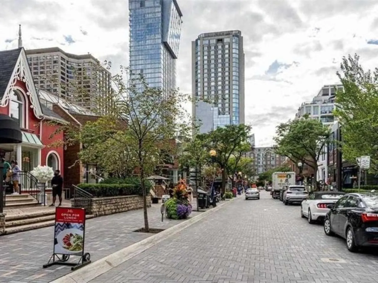 Apartment Downtown Toronto Condo With Gym & Subway Access