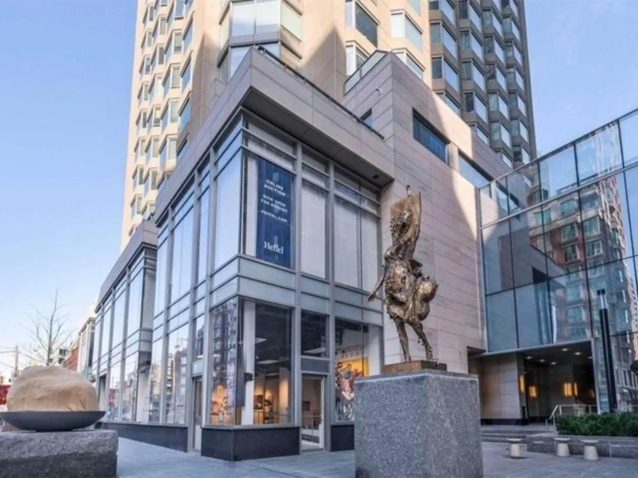 Downtown Toronto Condo With Gym & Subway Access 0*,  Canada